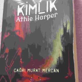 Kimlik Athie Harper